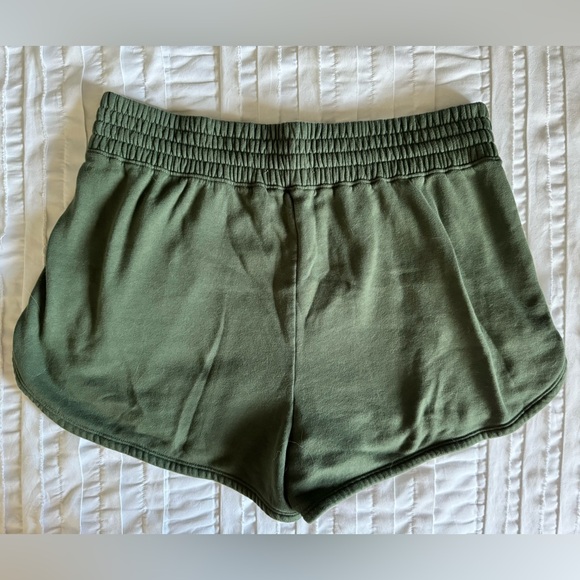Abercrombie Dolphin Hem Fleece Shorts size XL - Picture 2 of 5
